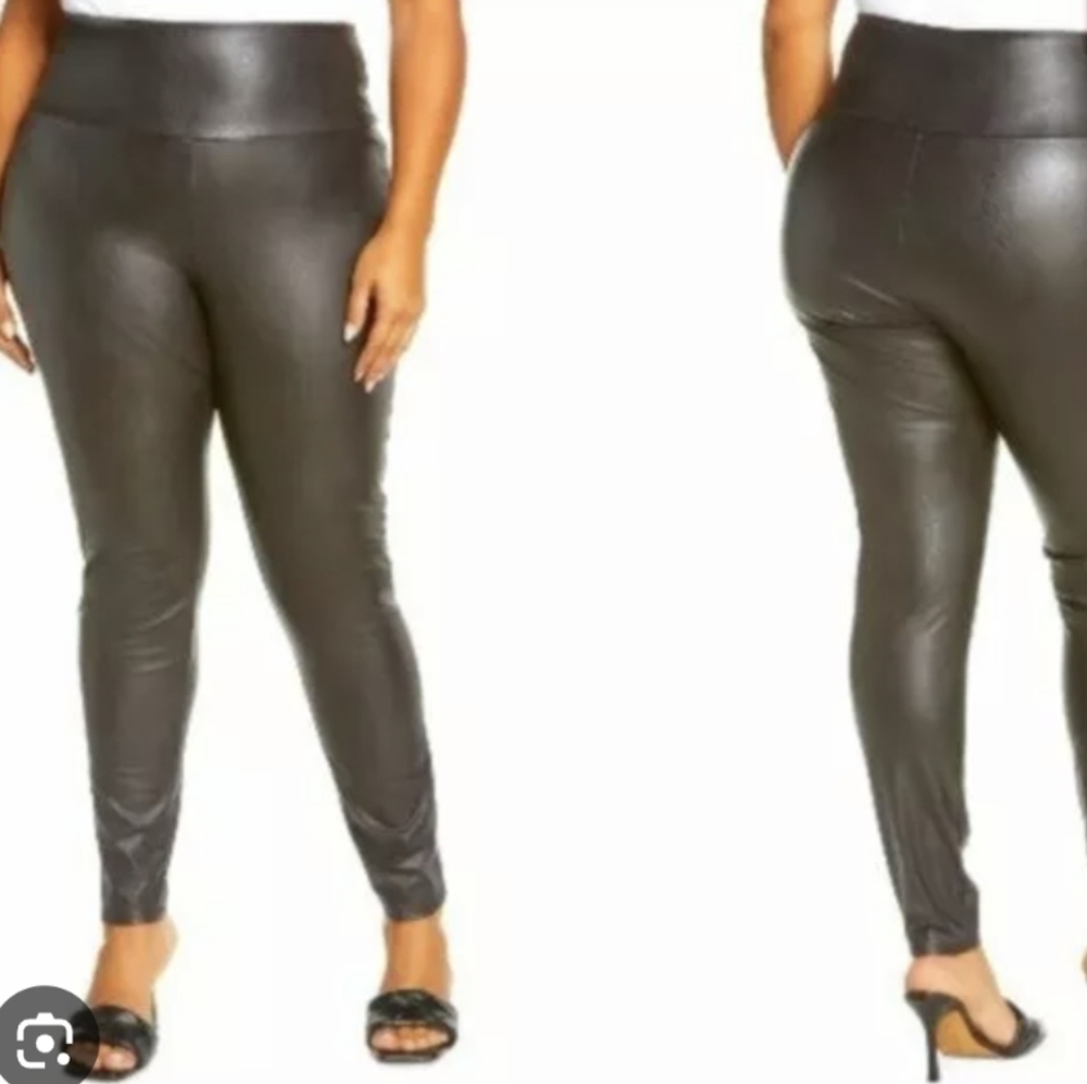 7 for all mankind faux leather dark grey leggings Small T11
